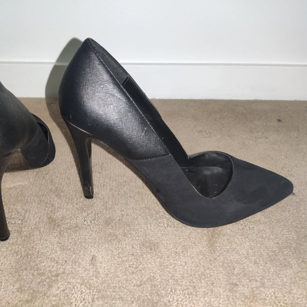 Classy Black Stiletto's - Call It Spring